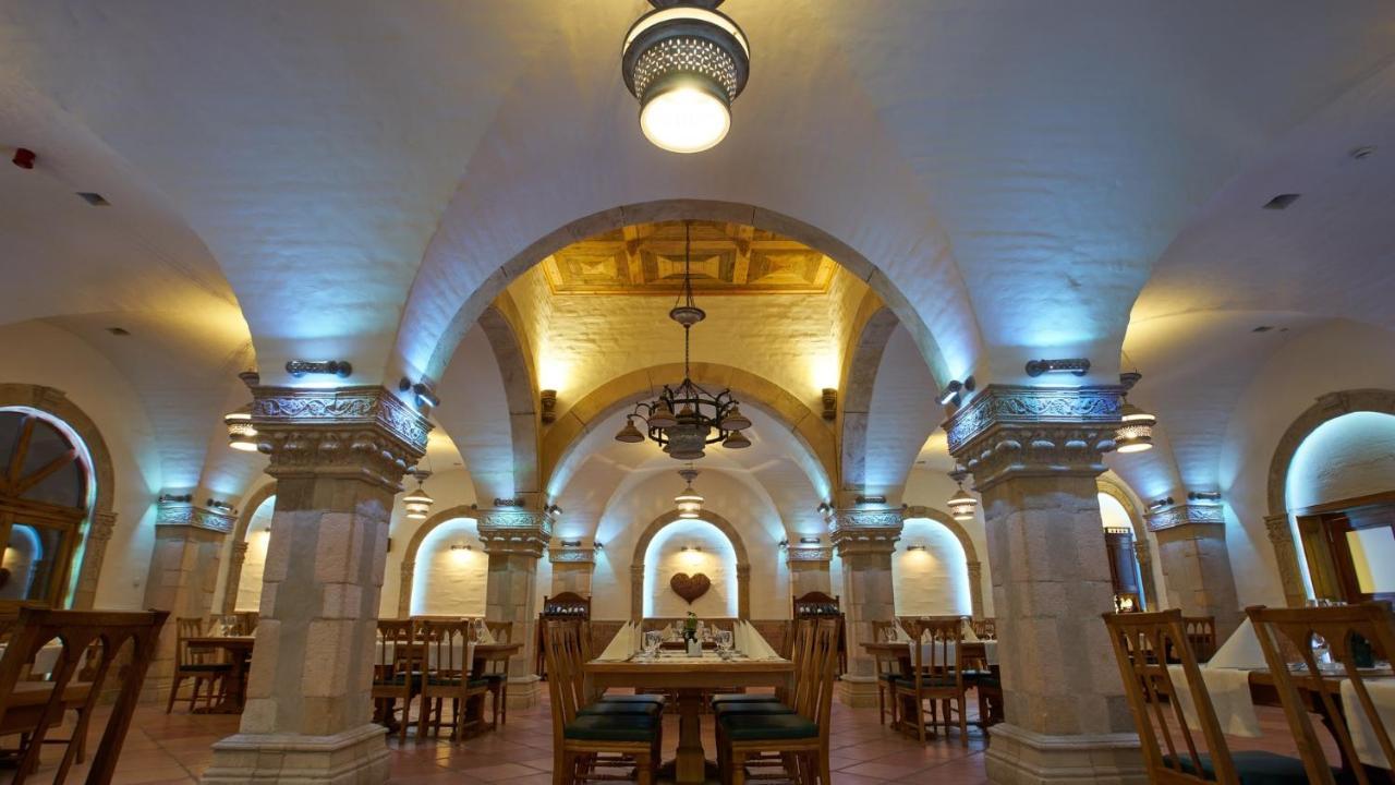 Takler Kuria Hotel Szekszard Bagian luar foto