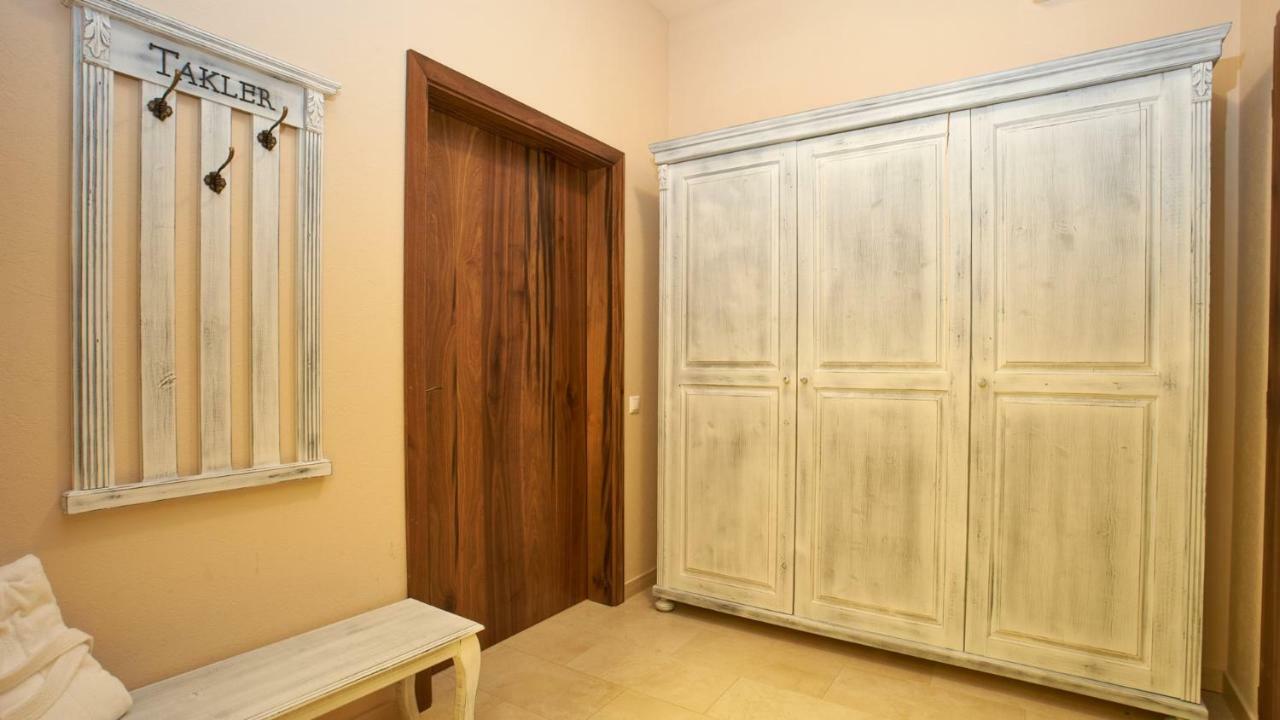 Takler Kuria Hotel Szekszard Bagian luar foto